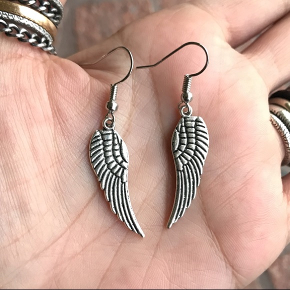 🔴 Angel wings earrings . silver plated dangly wing feather  earrings - Picture 5 of 10
